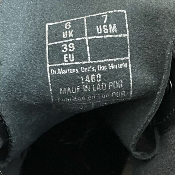 Doc Marten 1460’s Black Leather moto combat biker Boot 8 eyelet M7/W9. Unisex - Picture 7 of 13